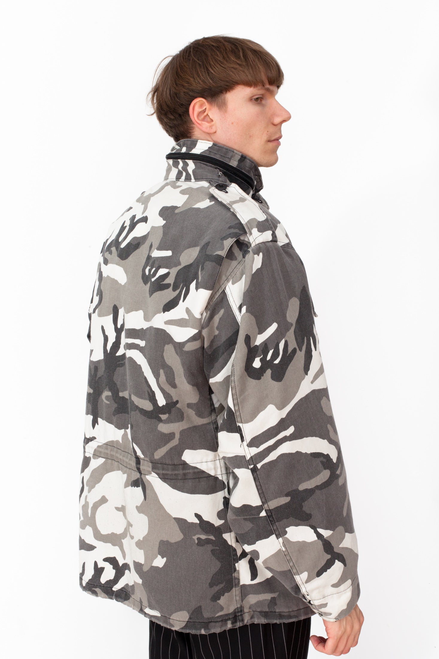 90s white and grey shop snow camo bomber jacket